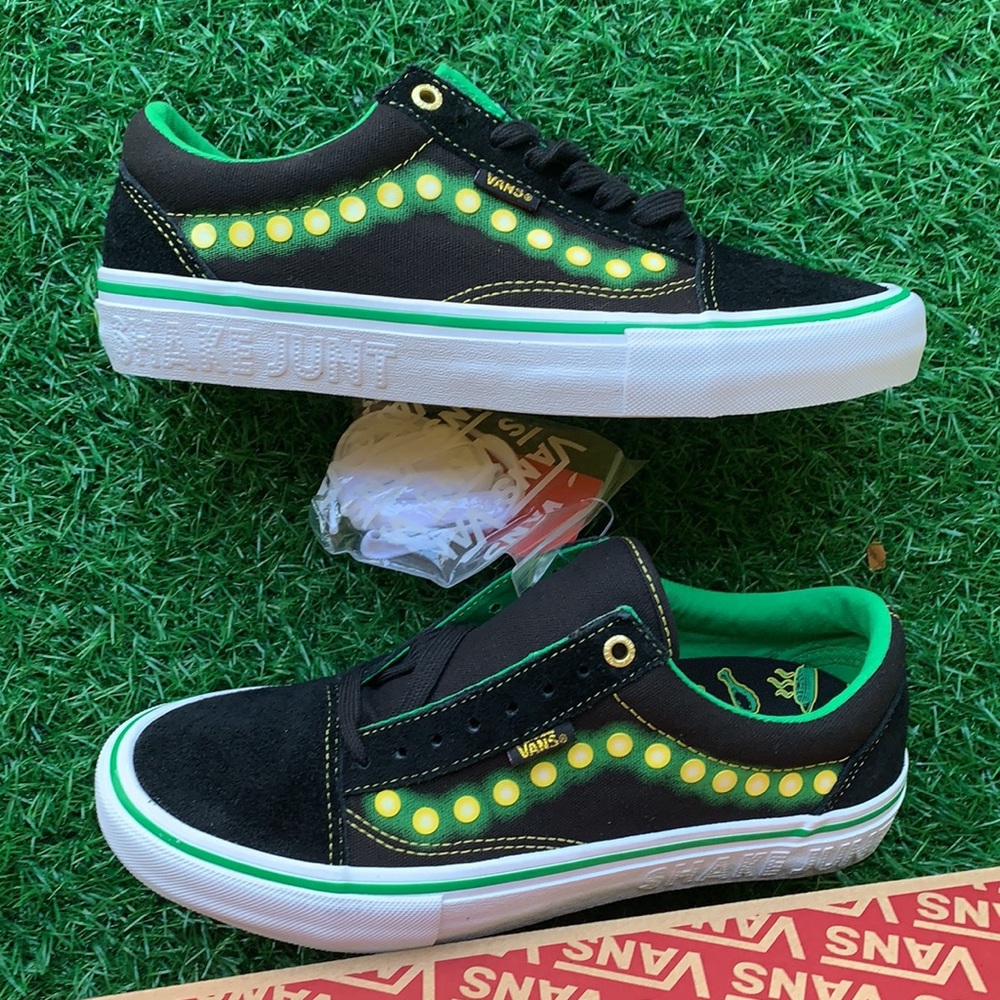 VANS OLD SKOOL PRO SHAKE JUNT Black/White WMNS - Picture 14 of 17